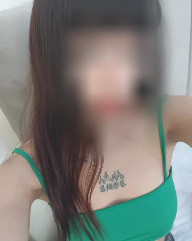 Cornelia, 32