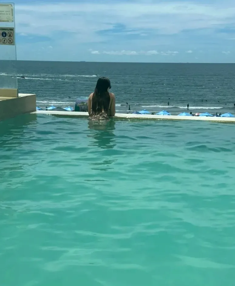 Emilia, 24