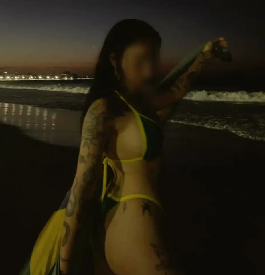 Lena, 28