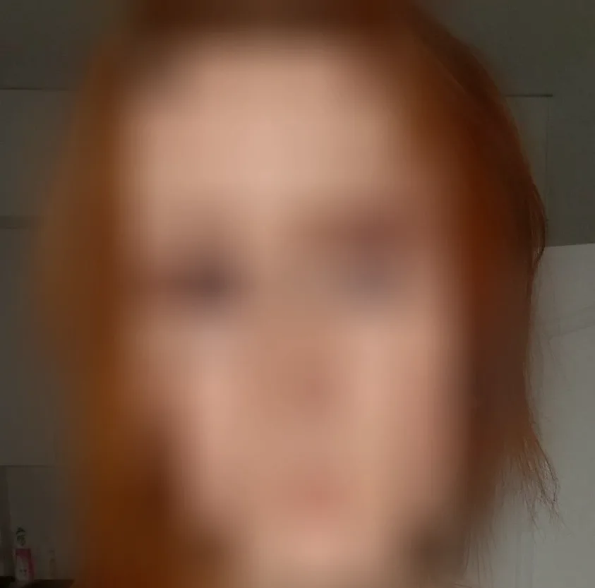 Nathalie, 22
