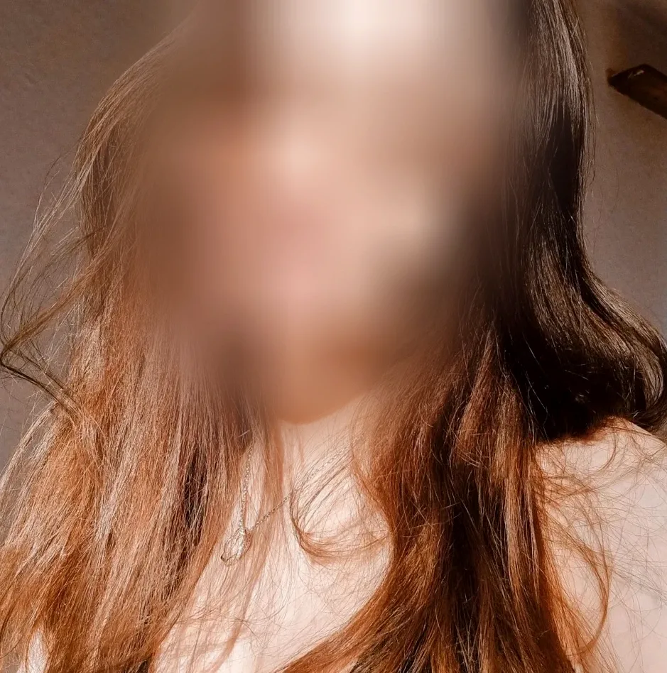 Rebecca, 28